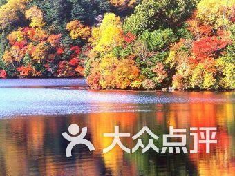 动漫人物吃东西